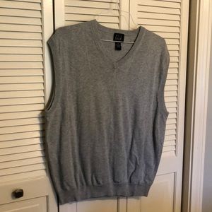 Men’s grey sweater vest